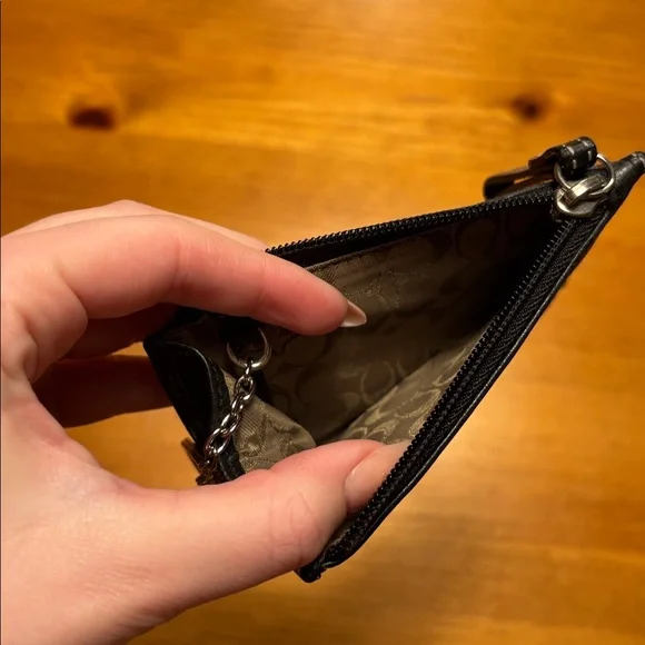 Coach Vintage Black Leather Keychain Pouch coin/card pouch - Picture 6 of 7